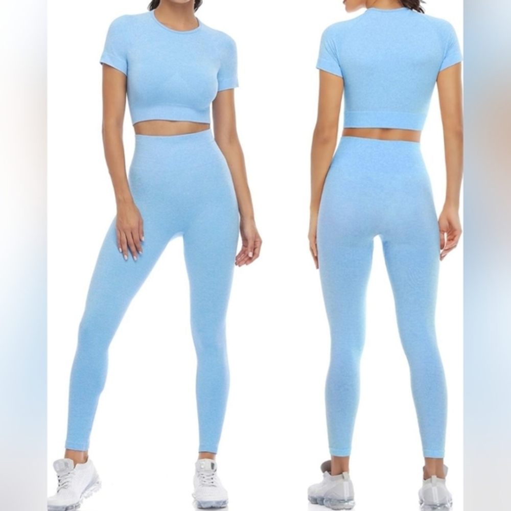 Activewear 2 Piece Set / L (runs small)/ Light Blue